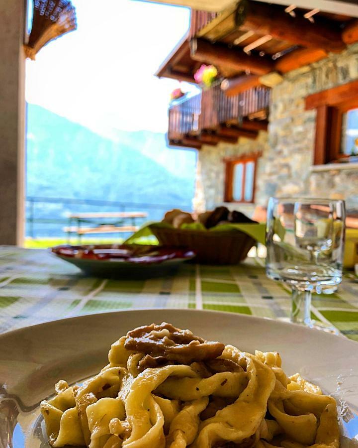 Agriturismo Cavria Castione Andevenno Kültér fotó